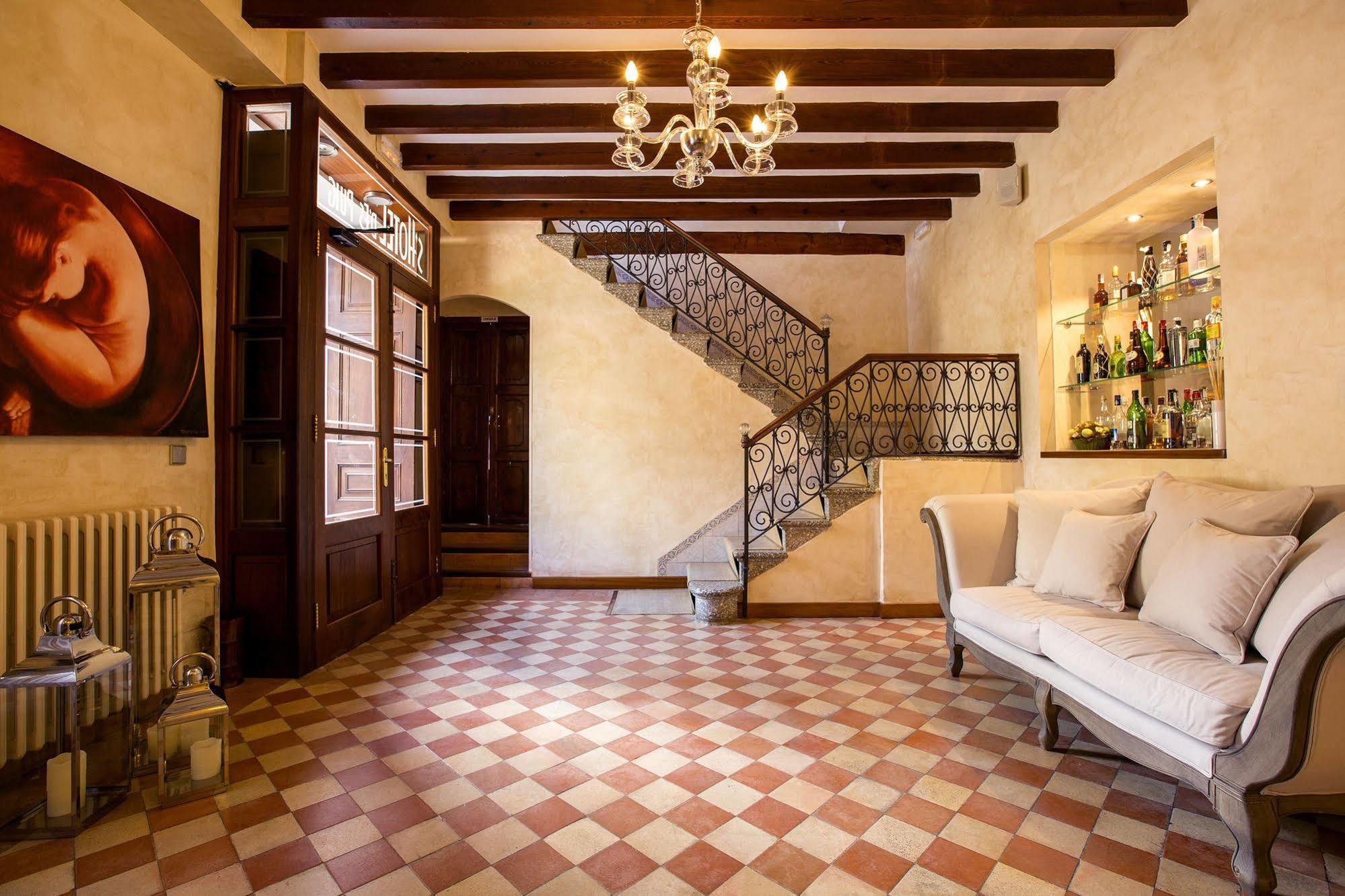 Hotel Des Puig
